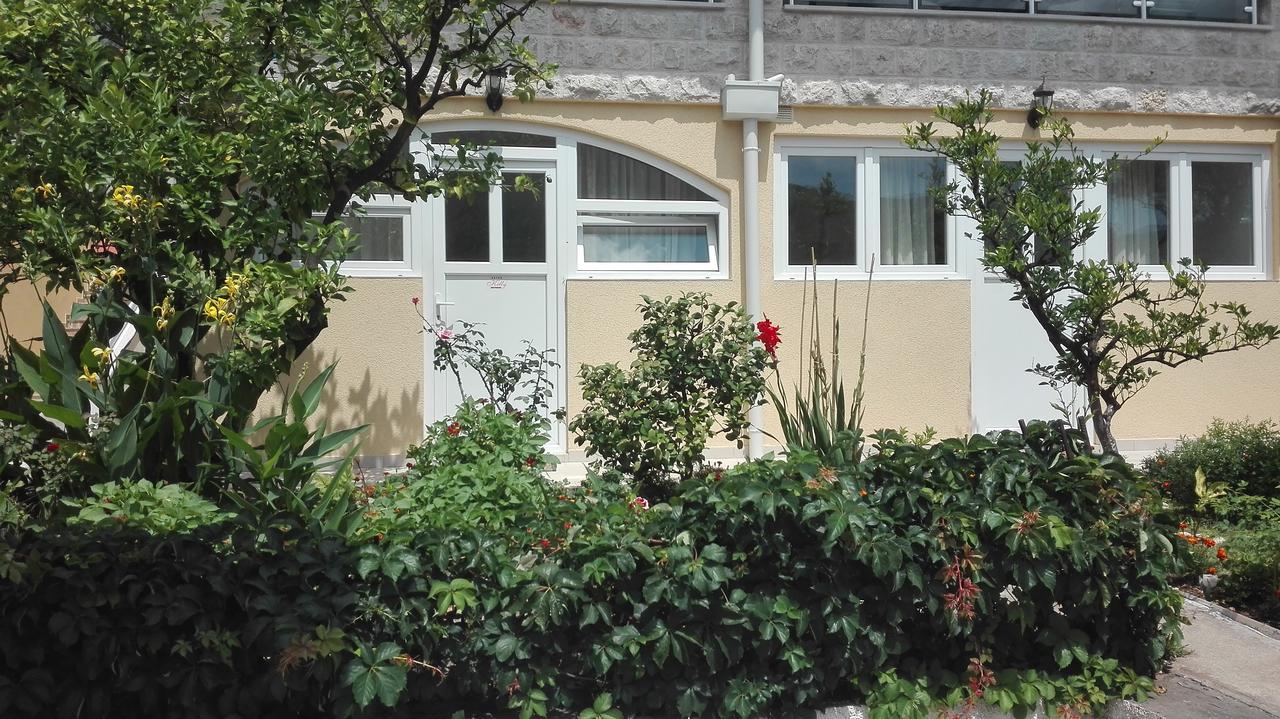 Kotor Kelly Apartments Bagian luar foto